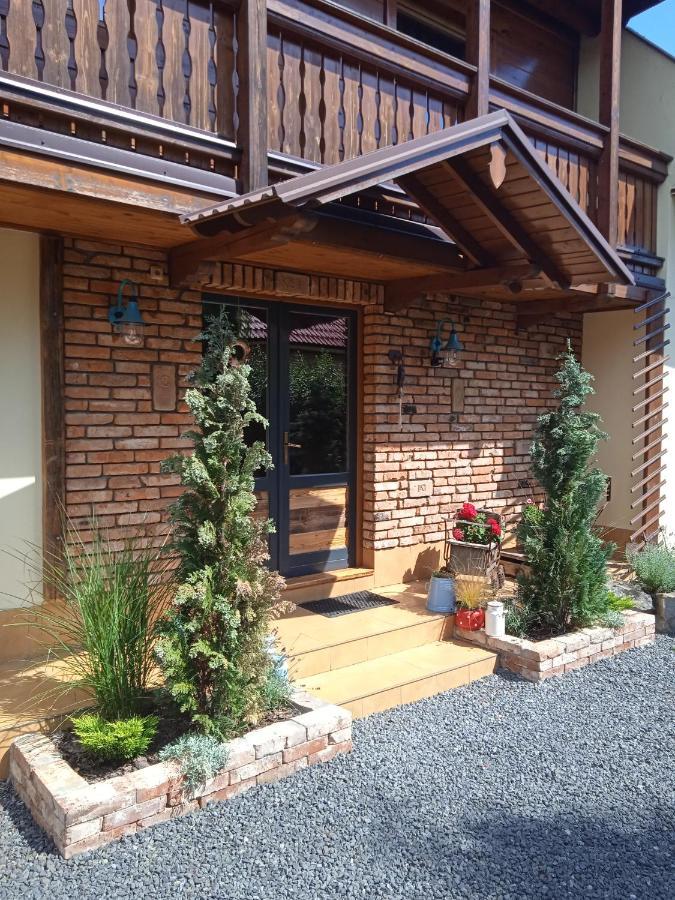 Privat Milan Hotel Hrabusice Exterior photo
